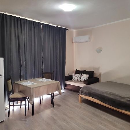 На Море В Сарафово Burgas Exterior foto